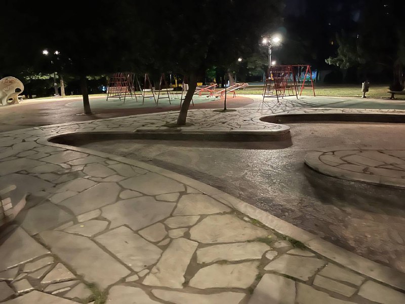 Tašmajdan Playground Curbs skate spot