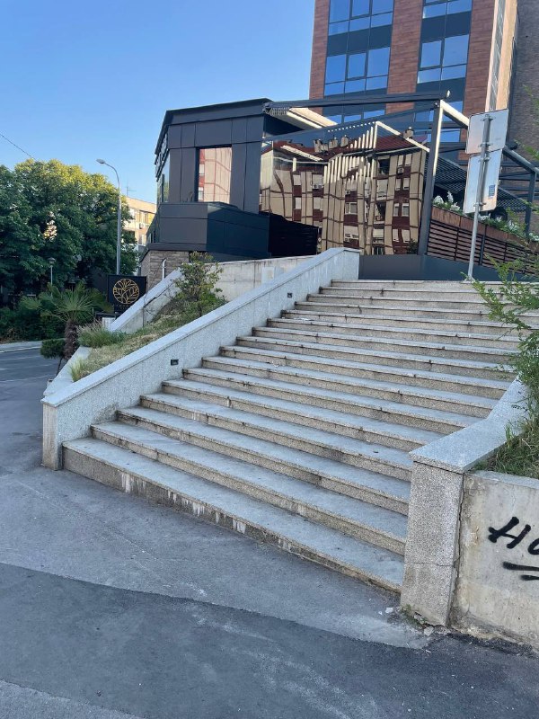 Jasenička Stair Set skate spot